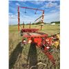 Image 2 : New Holland Stackliner Model 1002 bale wagon - complete but needs repair