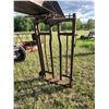 Image 2 : Cattle head gate - "self catching"