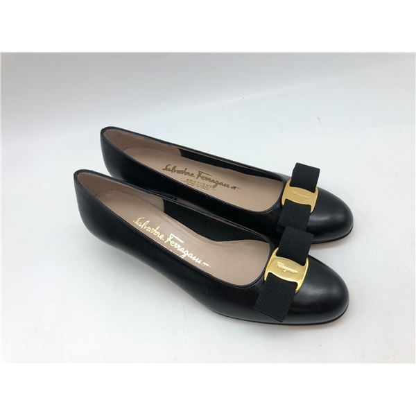 "Salvatore Ferragamo"- Black Pumps - Size: 6 US/ Heel size: 3 1/2cm - Barely Used