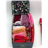 Image 2 : Large Group of Chinese Silk embroidery wallets & clutch's - approx. 40 pcs