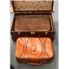 Image 3 : Large vintage chest & 2 Suitcases - approx. 27 1/2in x 19in