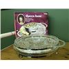 Image 2 : Group of 3 glassware - includes Queen Anne Hors d'oeuvrier Dish/serving bowl & large glass vase