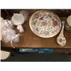 Image 2 : Vintage signed floral dinner set - includes serving bowl/serving tray & soup bowls