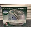 Image 2 : "Bionare" - Digital Cool Moisture humidifier w/remote control - Model# BCM7305RC - not tested