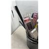 Image 2 : PAIL OF WINDSHIELD WIPERS