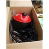 Image 2 : STEAMER, CAR CLEANING KITS AND OIL PAN