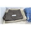 Image 2 : NEW CONDOR 2XL PLAID JACKET AND 2 PAIRS OF NEW CORDOROY PANTS