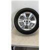 Image 1 : SINGLE 185 65 R15 TIRE ON 4 BOLT RIM TREAD 8/32NDS