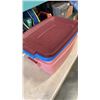 Image 2 : 3 TOTES WITH LIDS