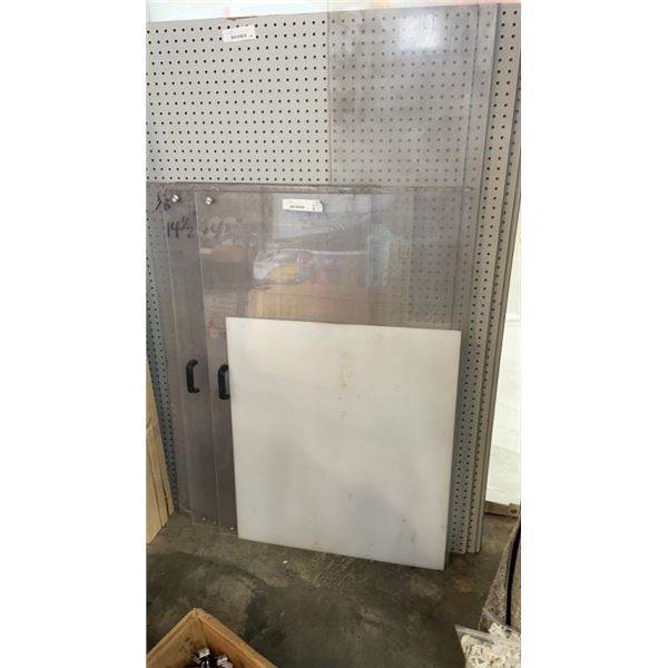 LOT OF PLEXI GLASS DOORS WITH HANDLES