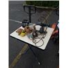 Image 1 : LOT  OF GARDEN FIGURES AND SOLAR LIGHTS