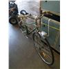 Image 2 : VINTAGE GREEN PEUGEOT ROAD BIKE
