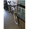 Image 2 : BLACK AND WHITE NAKAMURA BIKE