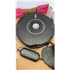 Image 2 : IROBOT ROOMBA  551 WORKING WITH CHARGING DOCK