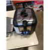 Image 2 : CUISINART DEEP FRYER AND GEORGE FOREMAN GRILL