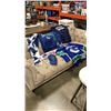 Image 1 : CANUCKS COLLECTIBLES AND CAR FLAG