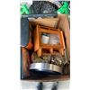 Image 2 : 2 BOXES OF CLOCK, CANDLES AND DECORATIVE ITEMS