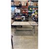 Image 1 : 6 FOOT MARKET TABLE
