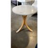 Image 2 : ABSTRACT MOLDED CHAIR AND WHITE SIDE TABLE