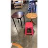 Image 1 : 2 WOOD ENDTABLES AND PLASTIC STOOL