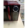 Image 2 : RED RCA MICROWAVE
