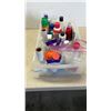 Image 1 : TRAY OF CLEANERS, SPRAYS, WRAP, PORE CLEANER