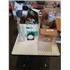 Image 1 : 2 BOXES OF ESTATE GOODS AND COLLECTIBLES