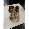Image 1 : TRAY OF COLLECTIBLES AND LIGHT FIXTURE WITH PENDENTS