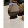 Image 2 : 3 STONE GLAZED STANDS AND ORB