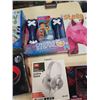 Image 3 : LOT OF HEADPHONES, PUZZLES, GAMES