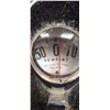 Image 2 : VINTAGE NEWPORT BATHROOM SCALE