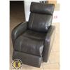 Image 1 : ELECTRIC POWER LIFT LEATHER RECLINER (MISSING POWER CABLE)