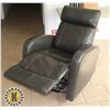 Image 2 : ELECTRIC POWER LIFT LEATHER RECLINER (MISSING POWER CABLE)