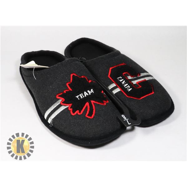 MENS CANADA SLIPPER SIZE 7-8