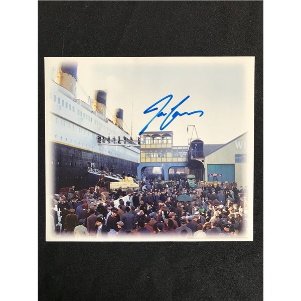 JAMES CAMERON SIGNED 8X10 PHOTO (RA COA)