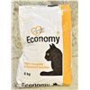 Image 1 : 8KG OF ECONOMY CAT FOOD