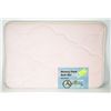 Image 1 : NEW 40CM X 60CM ANTI-SLIP BACKING BATH MAT