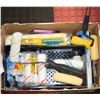 Image 1 : BOX OF ASSORTED PAINTING SUPPLIES