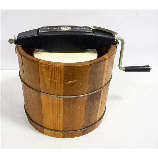 STERLING 5QT WOOD ICE CREAM MAKER