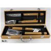 Image 1 : NEW BBQ 4 PC SET IN WOOD CASE