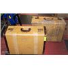 Image 1 : PAIR OF VINTAGE SUITCASES