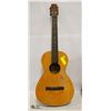 Image 1 : VINTAGE CLASSICAL ACOUSTIC GUITAR