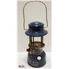 Image 1 : 1973 BLUE COLEMAN LANTERN MODEL 321