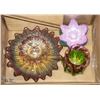 Image 1 : 2 TIER SERVING DISPLAY + VASE & FLOWER SHAPED