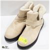 Image 1 : NEW SUEDE BOOTS SIZE 44, FAUX FUR SOLES