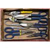 Image 1 : BOX OF TIN SNIPS