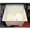 PLASTIC WASHTUB WITH LEGS