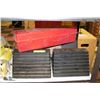 LOT OF 4 WHEEL BLOCKS + REFLECTOR KIT IN CASE