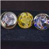 Image 3 : 3 Art Glass Paperweights