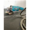 Image 2 : Makita corded angle grinder